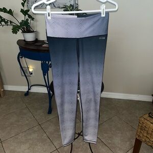 AR 33 Geometric Pattern Leggings / Yoga Pants - S